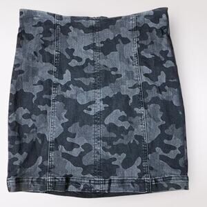 Free People Modern Femme Black Camouflage Mini Skirt Size 4 Black Gray